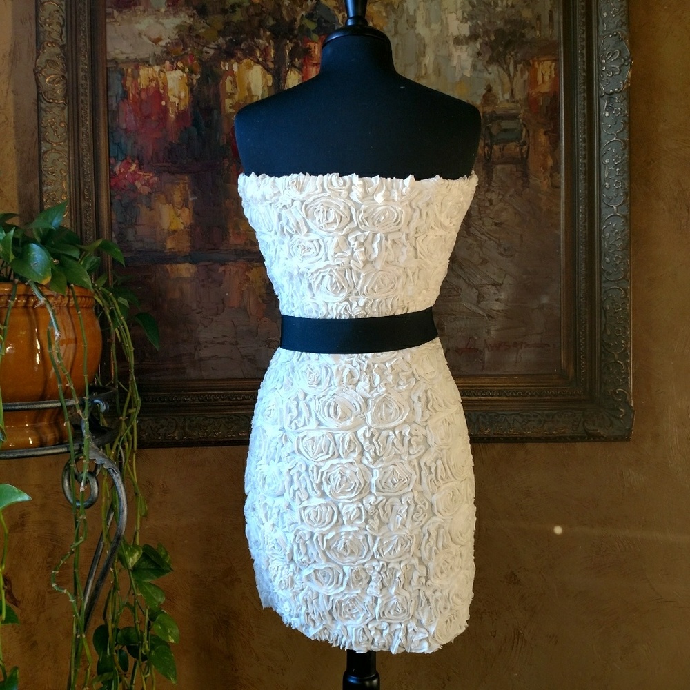Miss Me Strapless Rose Bud Dress View 3